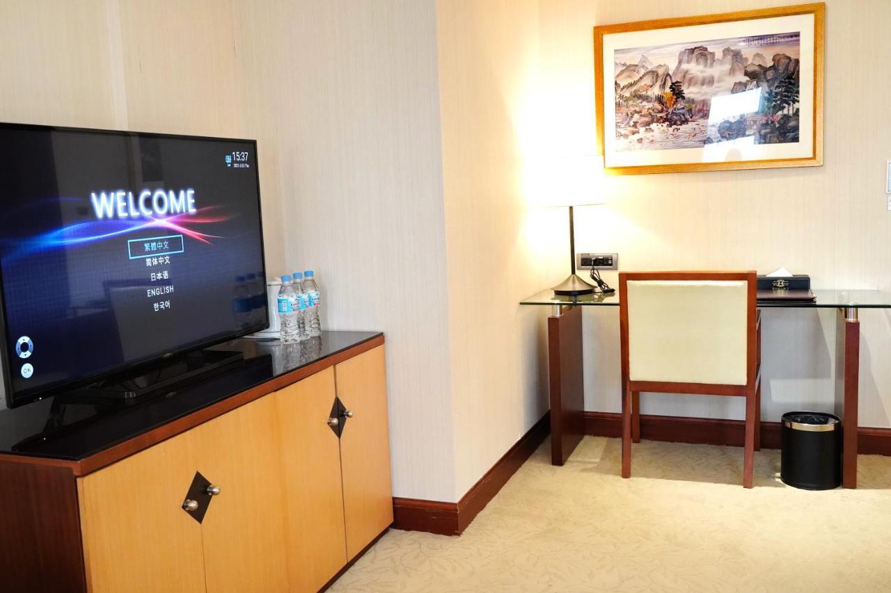 Hu House - Taipei Hotel Bagian luar foto