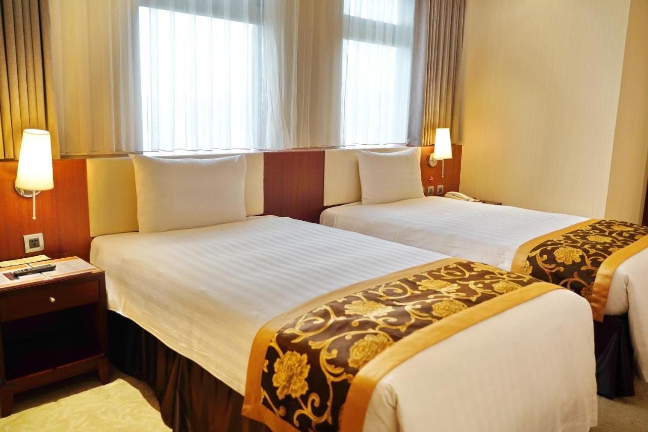 Hu House - Taipei Hotel Bagian luar foto